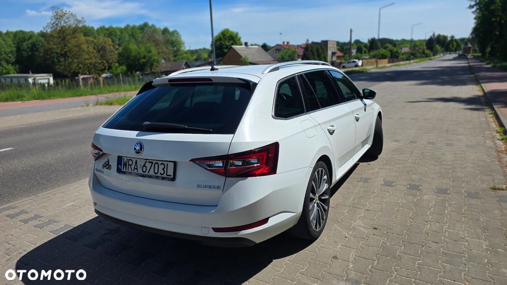 Skoda Superb 2.0 TDI L&K DSG - 6