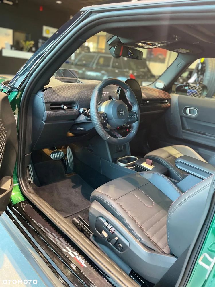 MINI John Cooper Works - 5