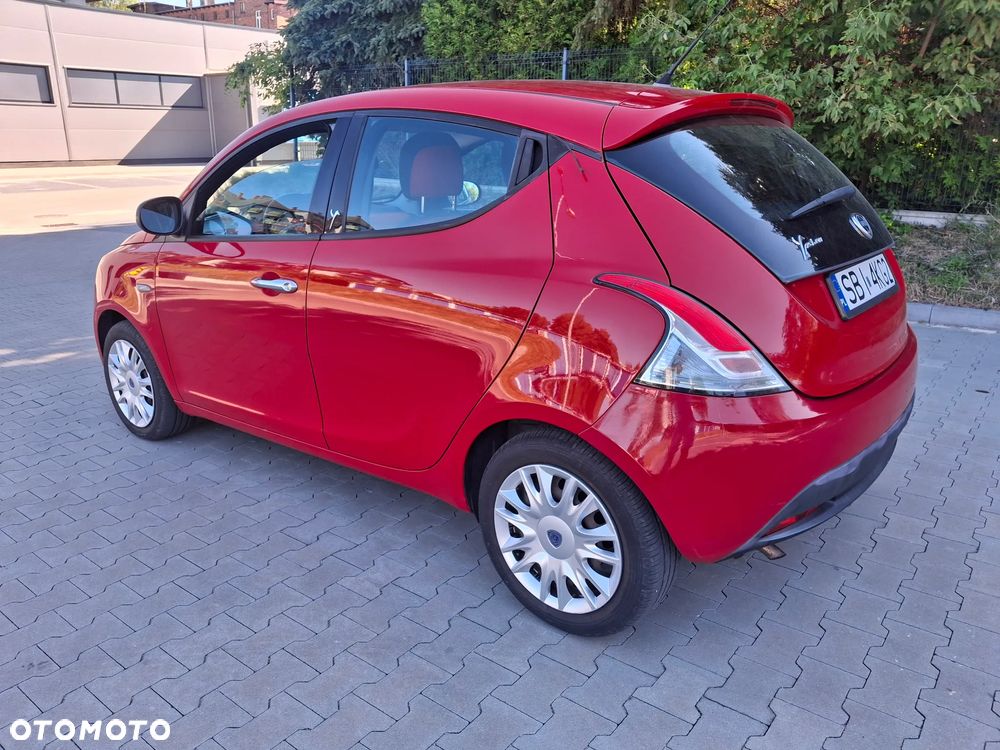 Lancia Ypsilon - 3