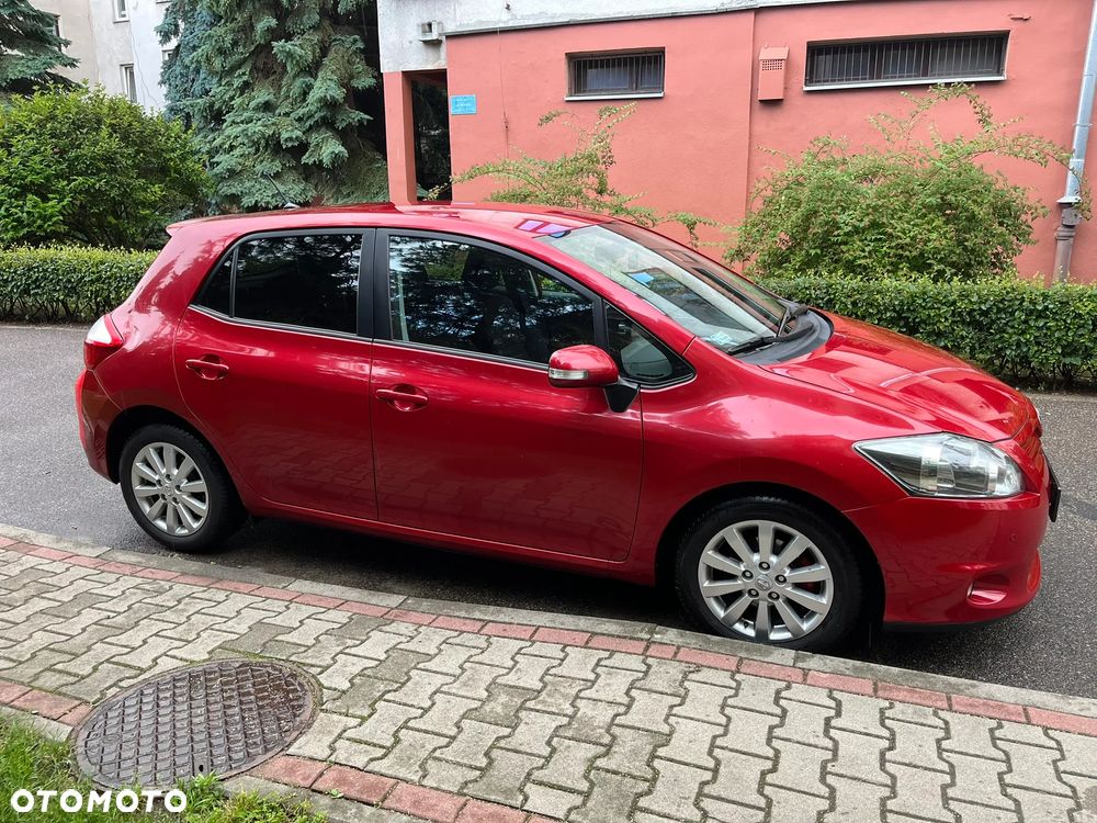 Toyota Auris 1.8 Premium - 6