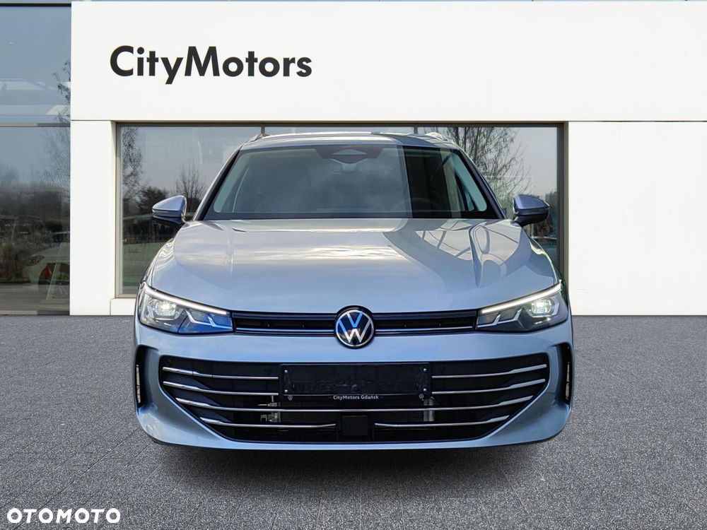 Volkswagen Passat Variant - 8