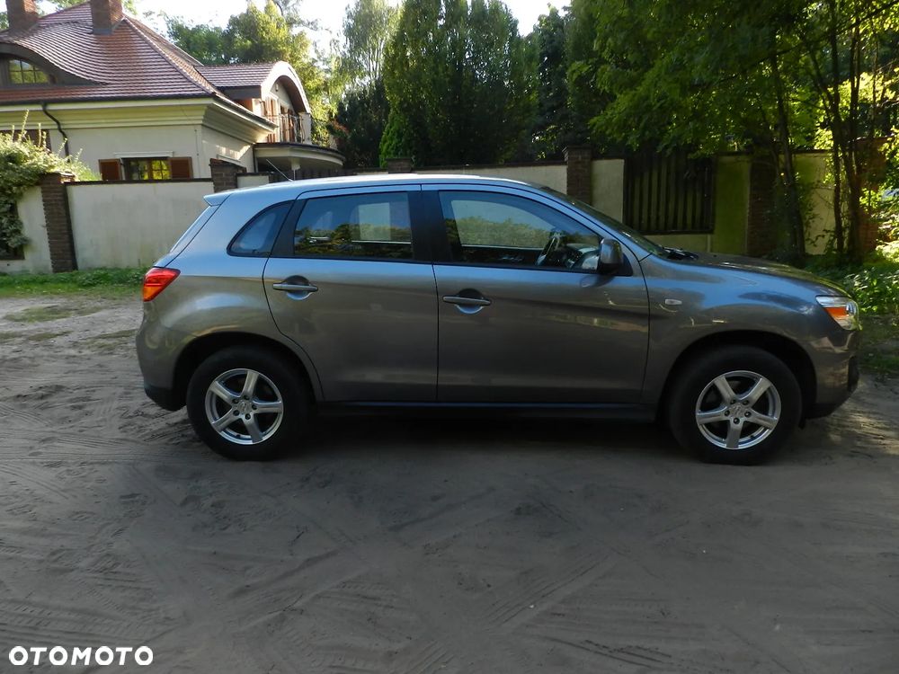 Mitsubishi ASX - 5
