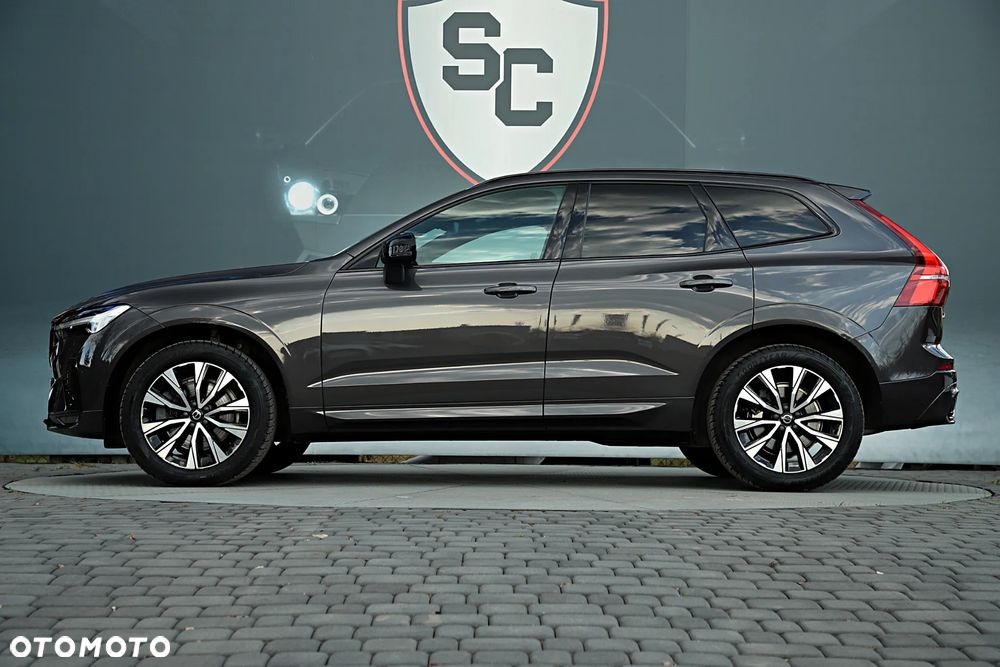Volvo XC 60 B5 B AWD Plus Dark - 6
