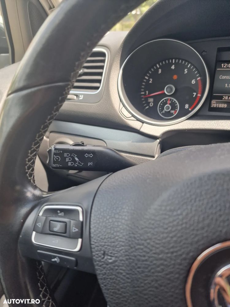 Volkswagen Golf 1.2 TSI - 6