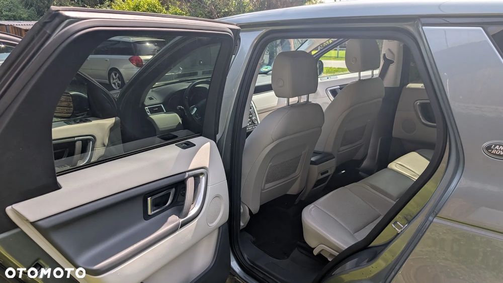 Land Rover Discovery Sport - 7