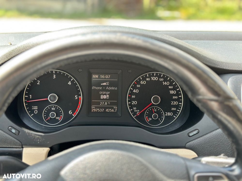 Volkswagen Jetta - 12