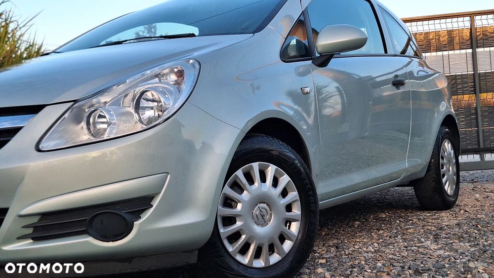 Opel Corsa - 32