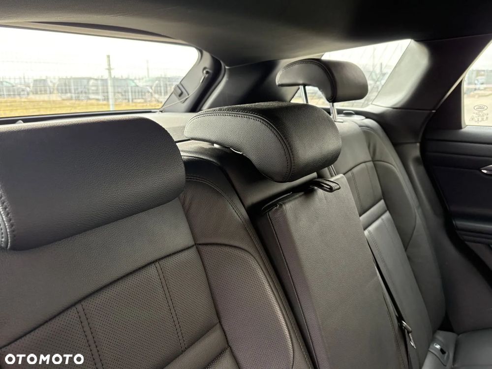 Land Rover Range Rover Evoque - 12