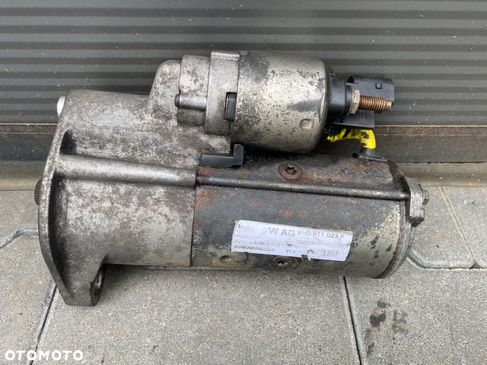 Vw Volkswagen crafter 2.0 12-16 rozrusznik silnika