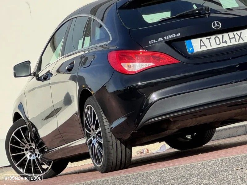 Mercedes-Benz CLA 180 d Shooting Brake Fleet Pack Plus - 40