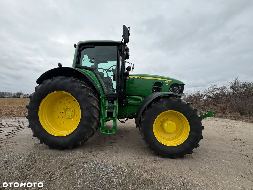 John Deere 7530 - 11