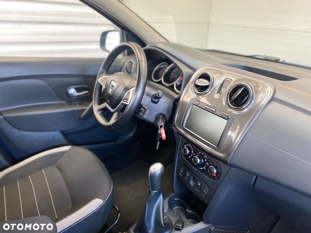 Dacia Sandero 0.9 TCe Laureate S&S - 10