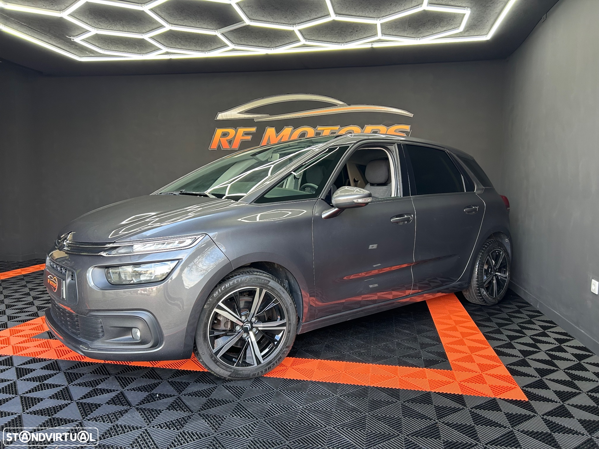 Citroën C4 Spacetourer BlueHDi 120 Stop&Start SELECTION - 17
