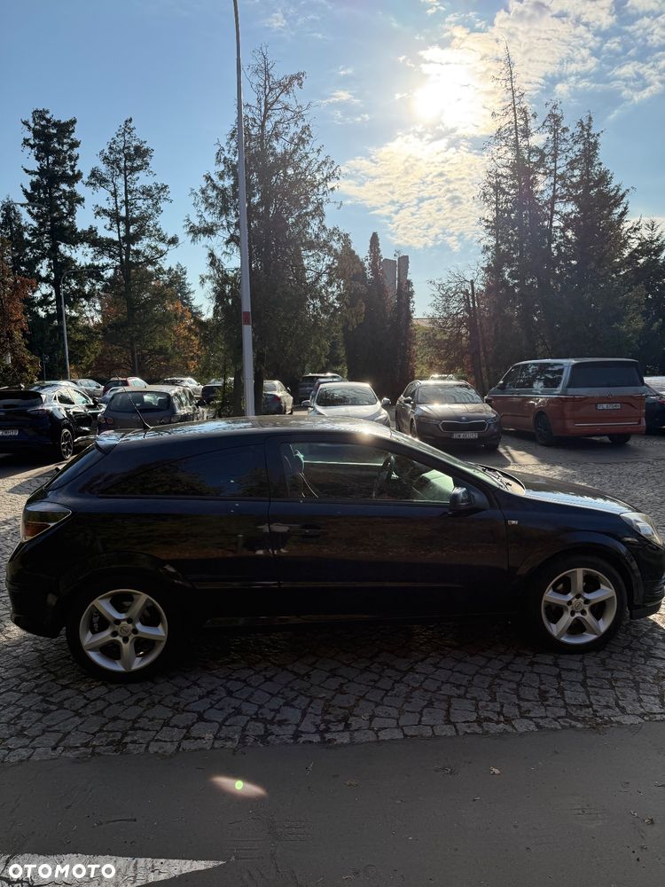 Opel Astra 1.8 16V Coupe - 8