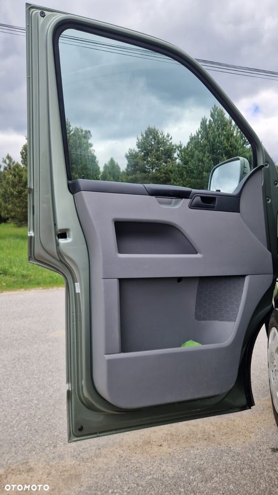 Volkswagen TRANSPORTER T5 Klima Elektryka Tempomat Navi Kamera Dubel Kabina 6os Brygadówka - 9