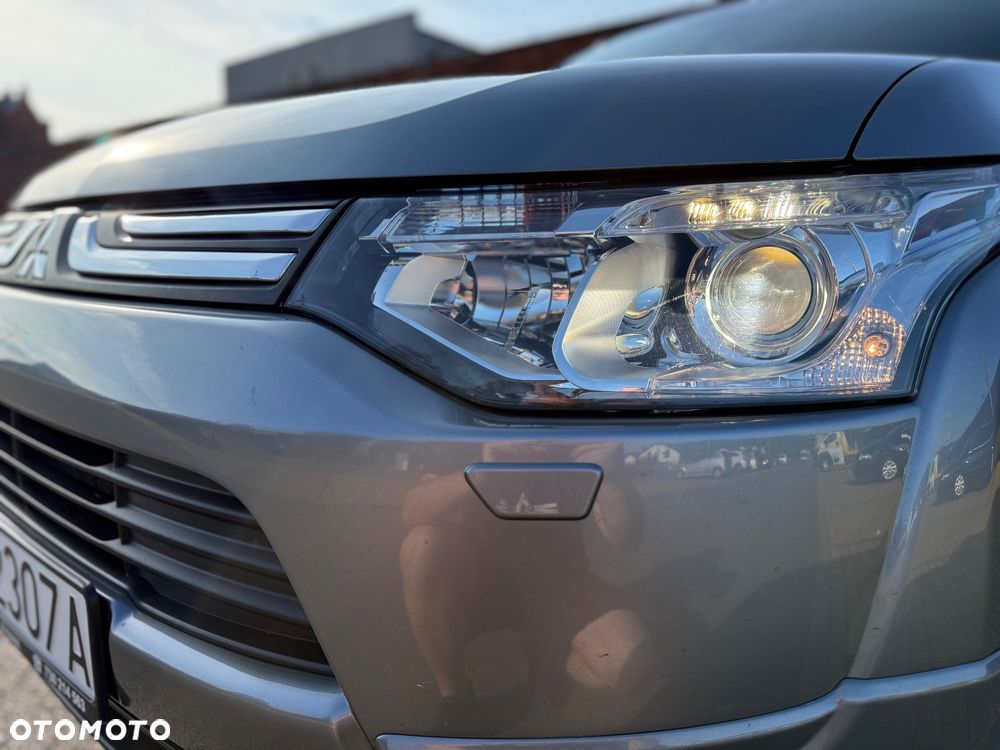 Mitsubishi Outlander 2.2 DI-D 4WD Intense - 10