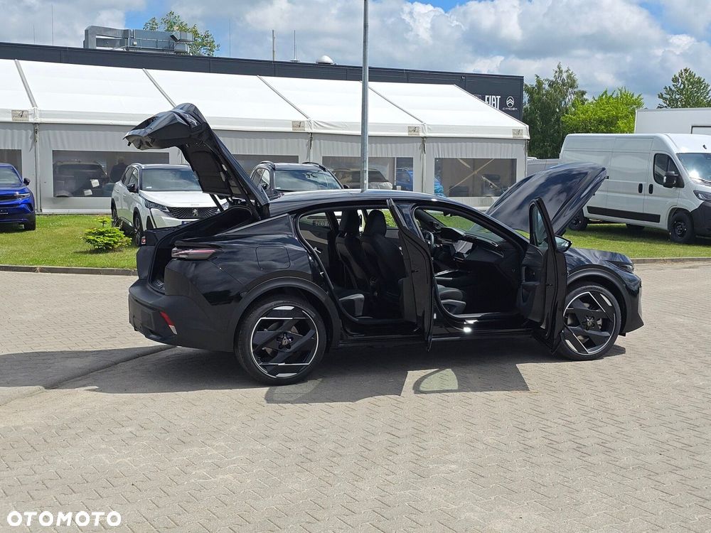 Peugeot 408 - 21