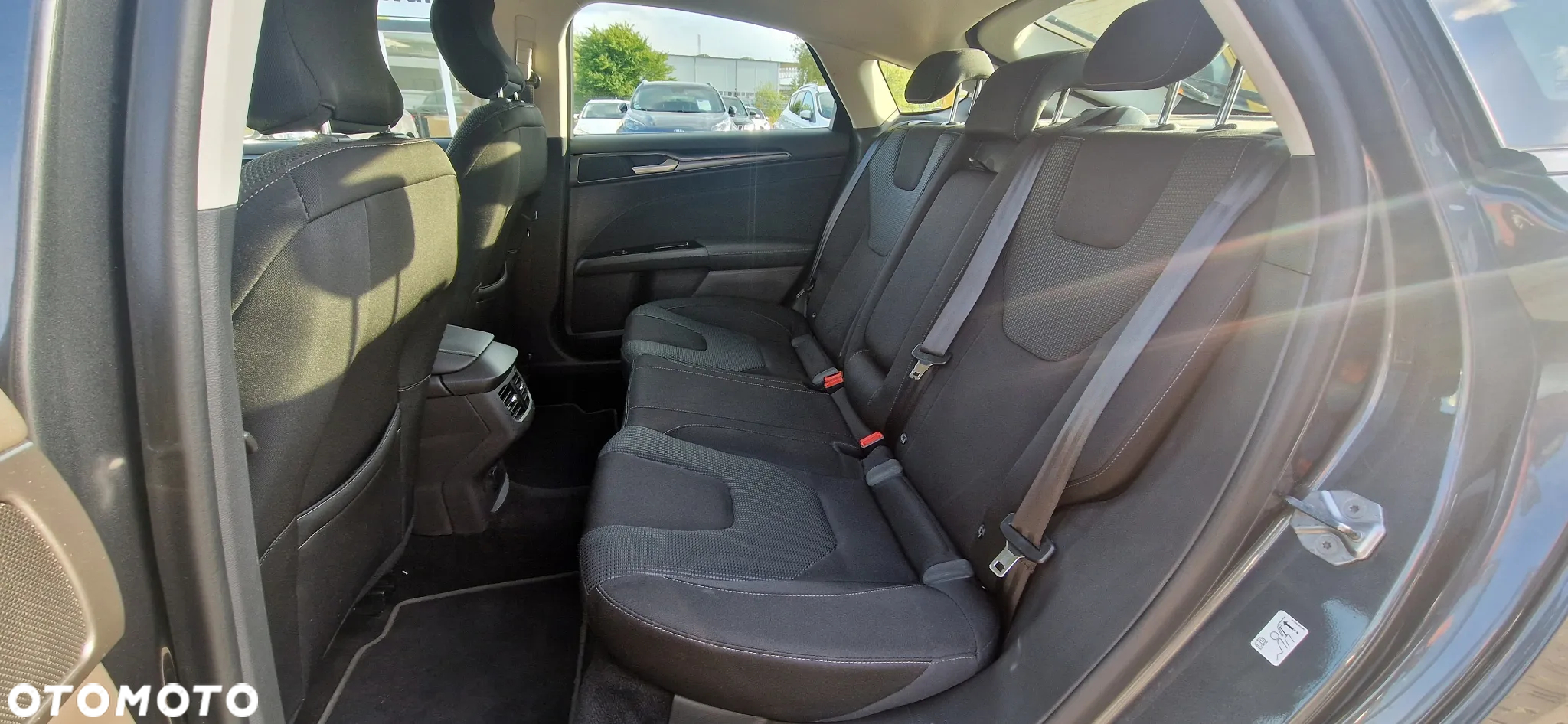 Ford Mondeo 2.0 EcoBlue Titanium - 17