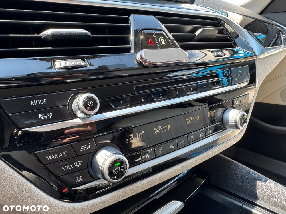 BMW Seria 5 520d Efficient Dynamics Luxury Line - 12