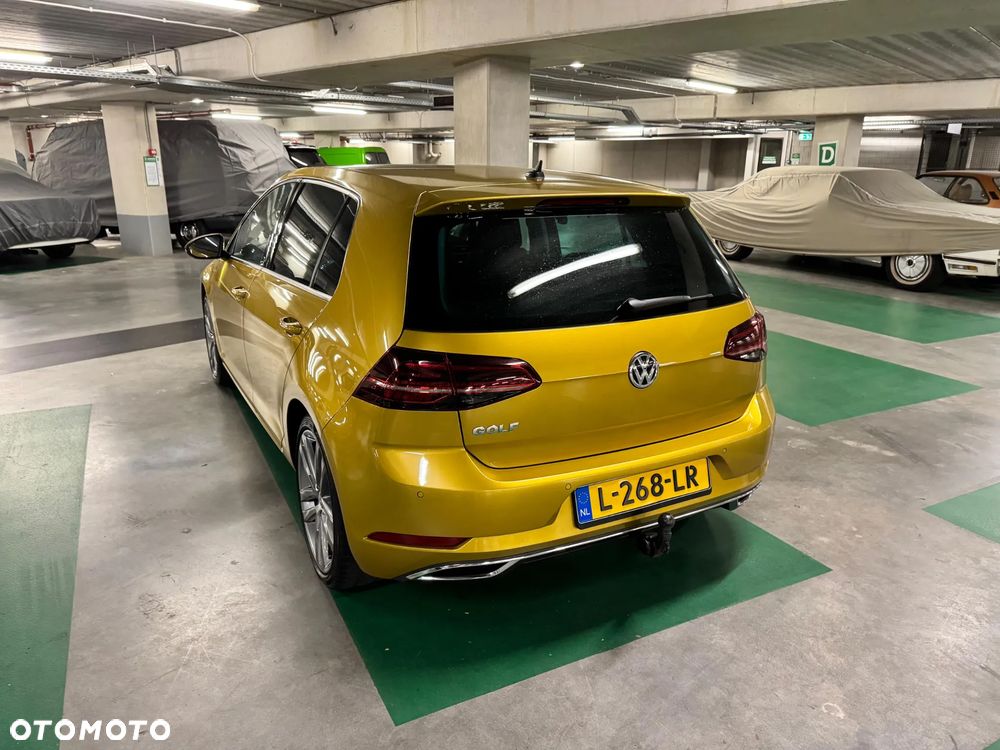 Volkswagen Golf 1.4 TSI BMT Highline - 1