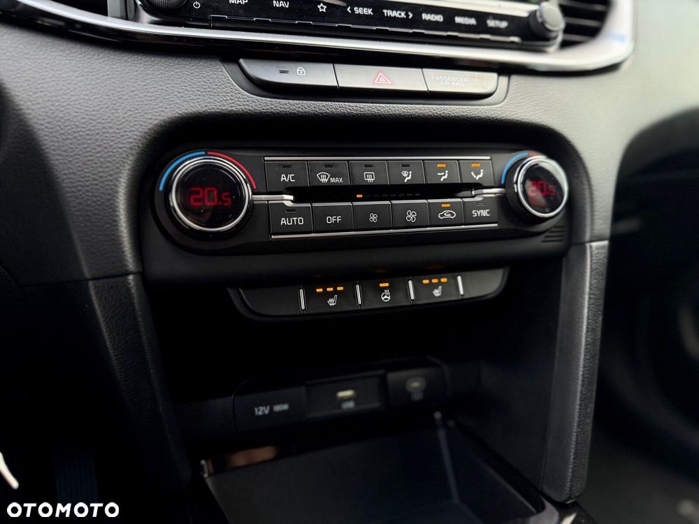 Kia Ceed 1.5 T-GDI L DCT - 24