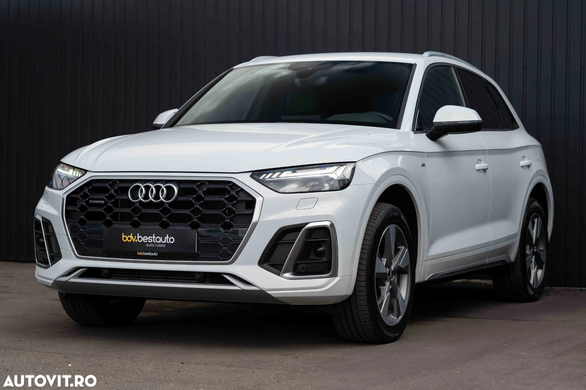 Audi Q5 50 TFSIe quattro S tronic S line - 32