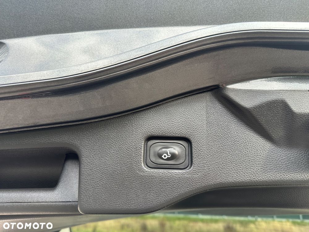 Ford Mondeo 2.0 EcoBlue Vignale AWD - 32