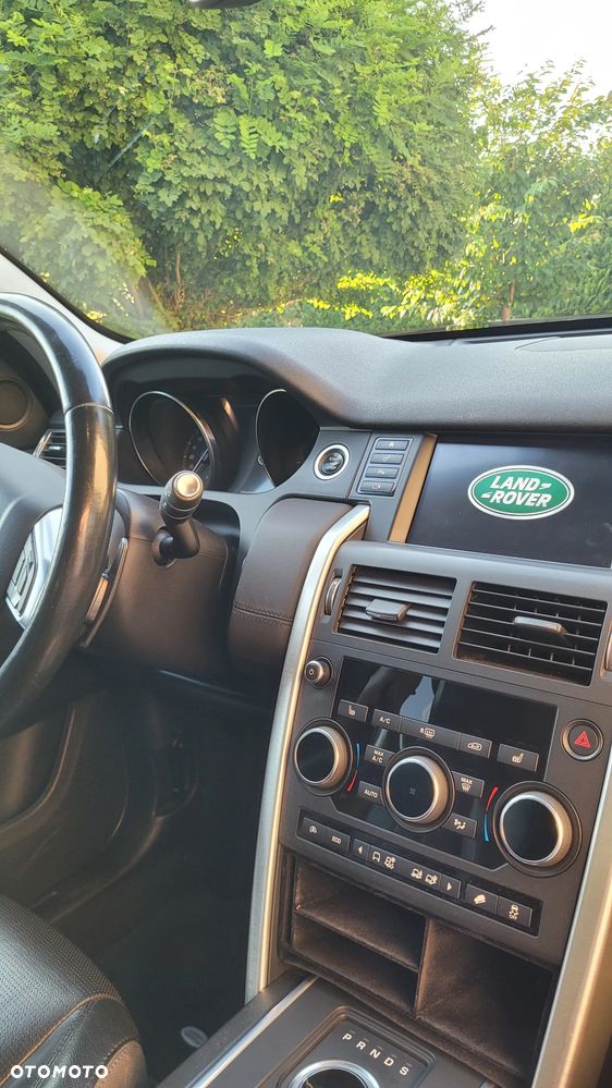 Land Rover Discovery Sport 2.0 TD4 HSE - 25