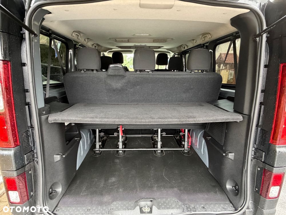 Renault Trafic 2.0 dCi EDC - 21
