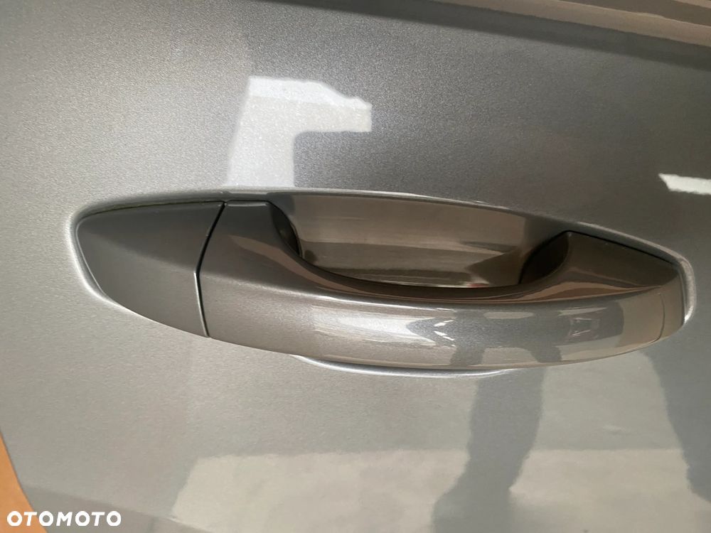 AUDI Q3 83A komplet drzwi przód tył prawe na prawą st. kolor Z7 Z7 LX7G 28km - 9