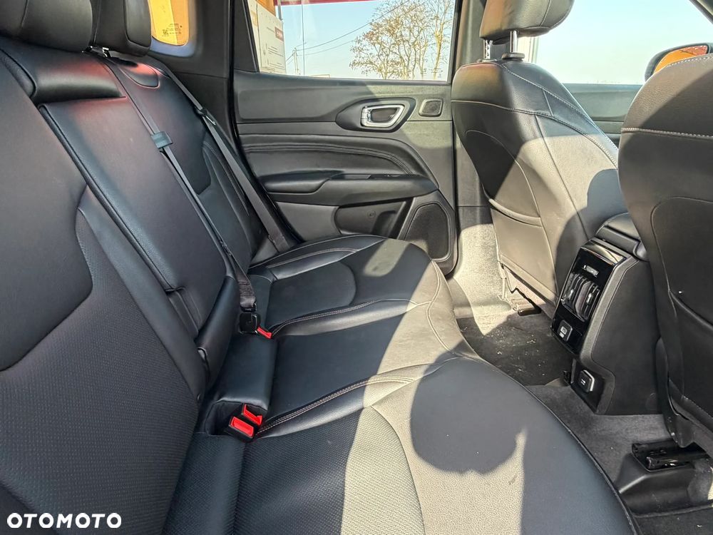 Jeep Compass - 8