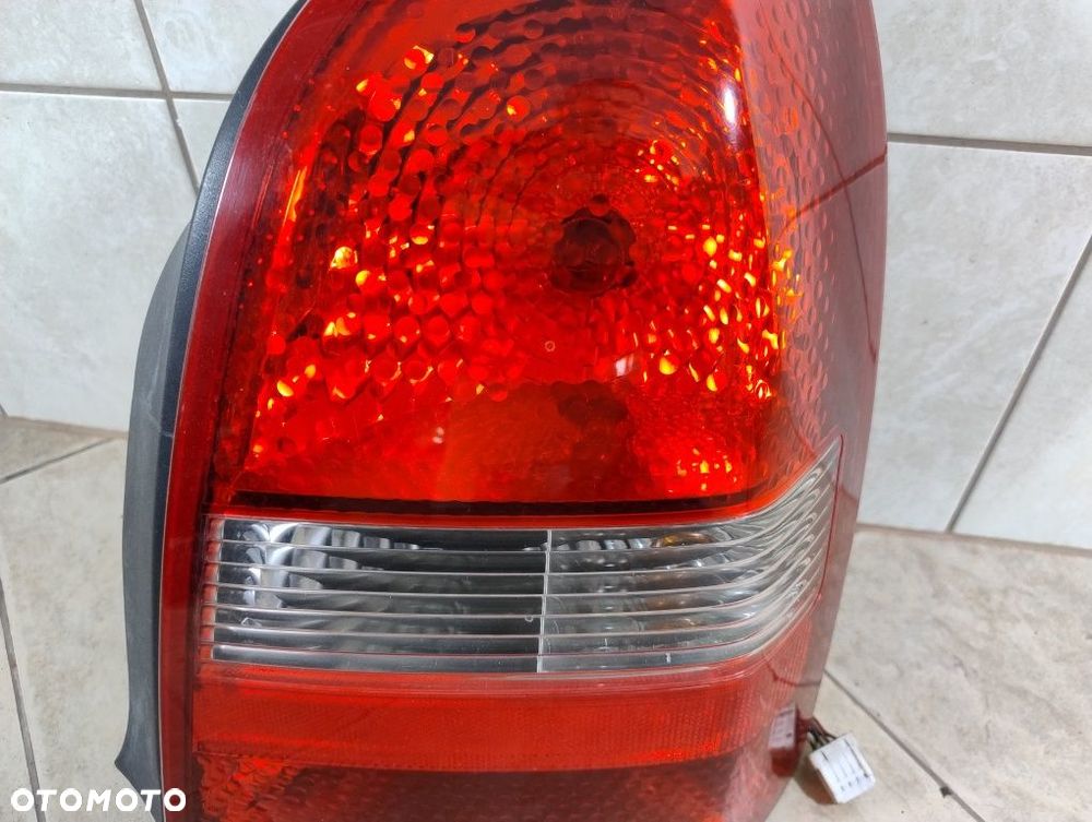 Nissan Primera P12 lift Lampa prawa tył sedan wersja Europejska wysyłka olx  pobranie kurier - 3