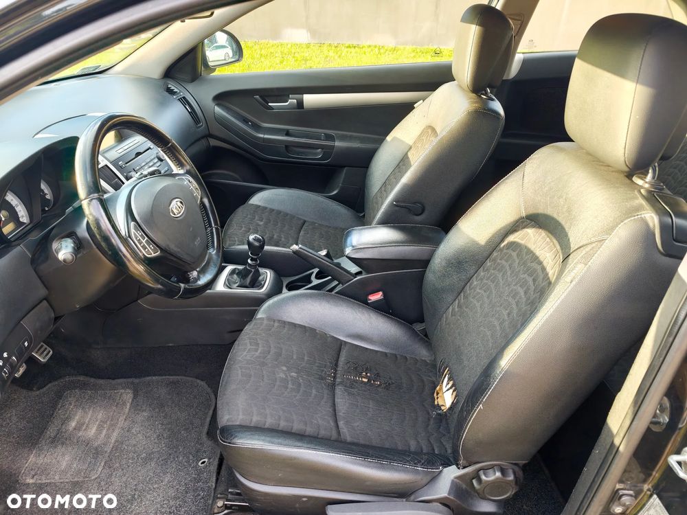 Kia ProCeed 1.6 Crdi Comfort + - 5