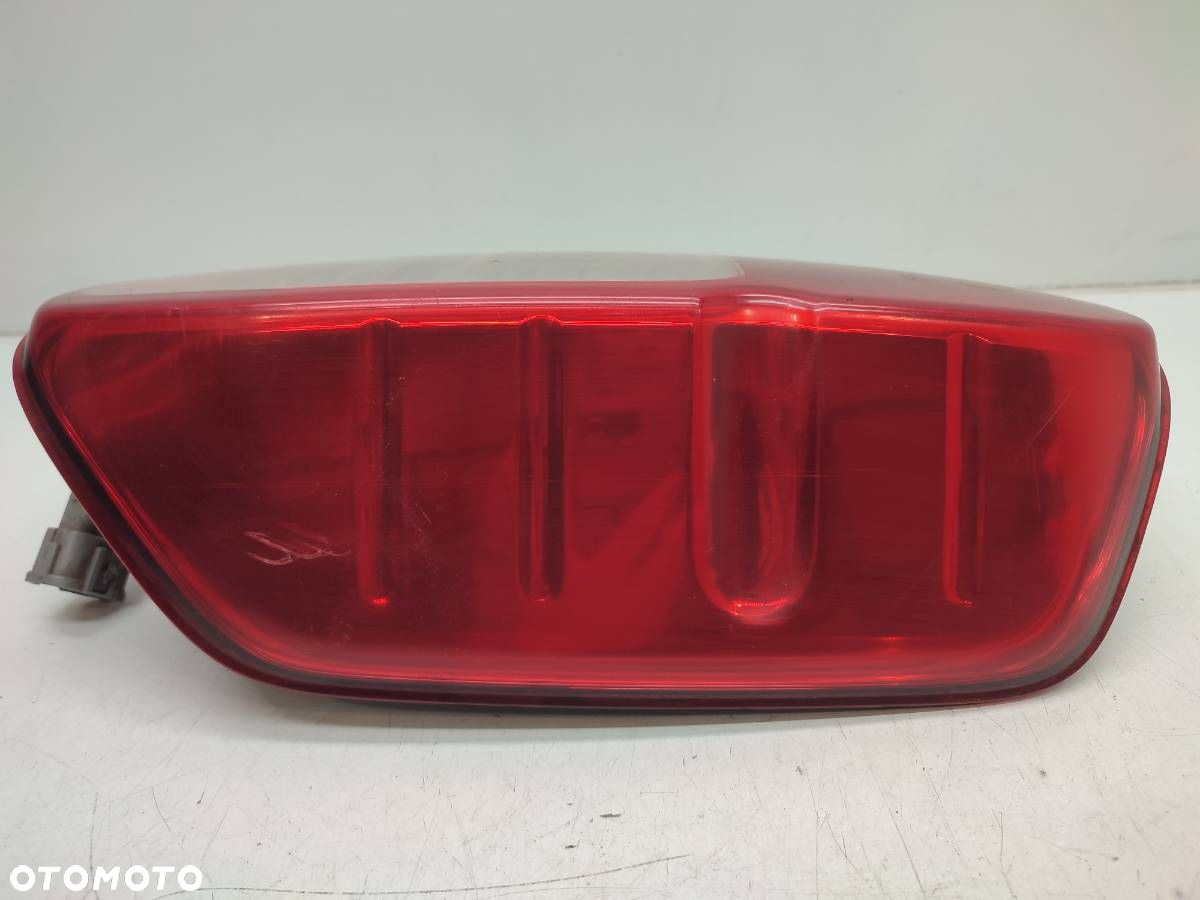 LAMPA TYL TYLNA PRAWA W BŁOTNIK NISSAN NAVARA III D40 EUROPA - 3