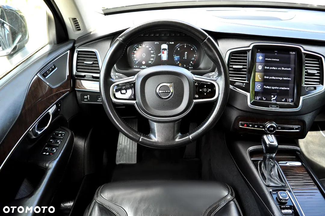 Volvo XC 90 D5 AWD Inscription 7os - 32