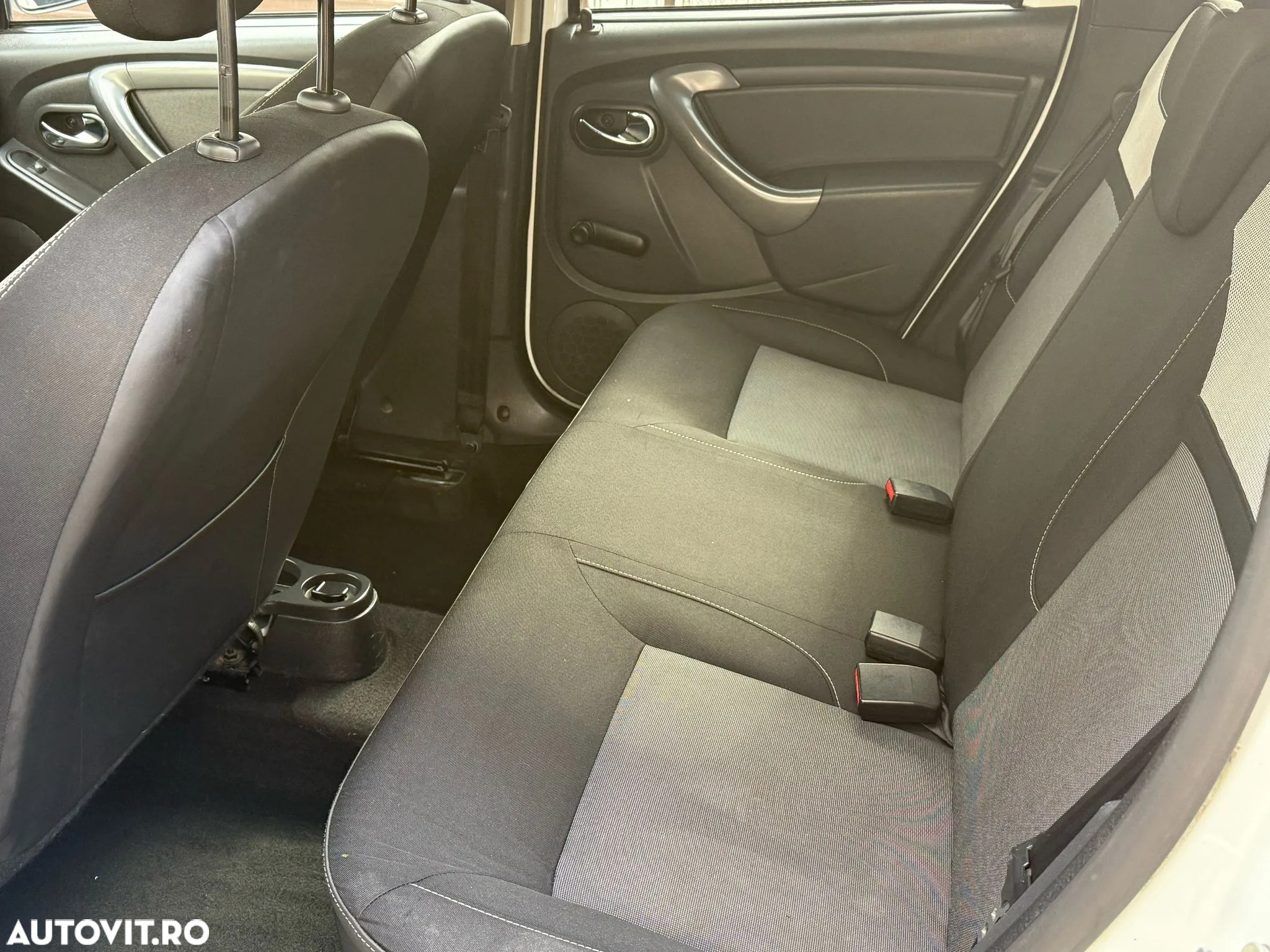 Dacia Duster 1.5 dCi 4x2 Ambiance - 10