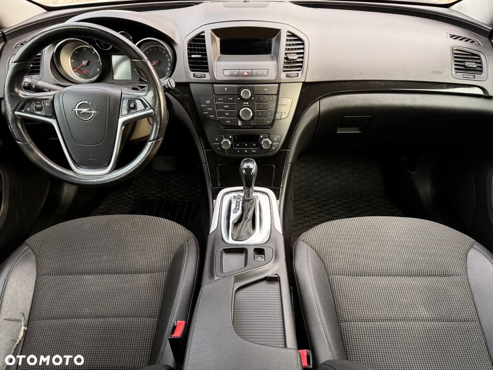 Opel Insignia - 15