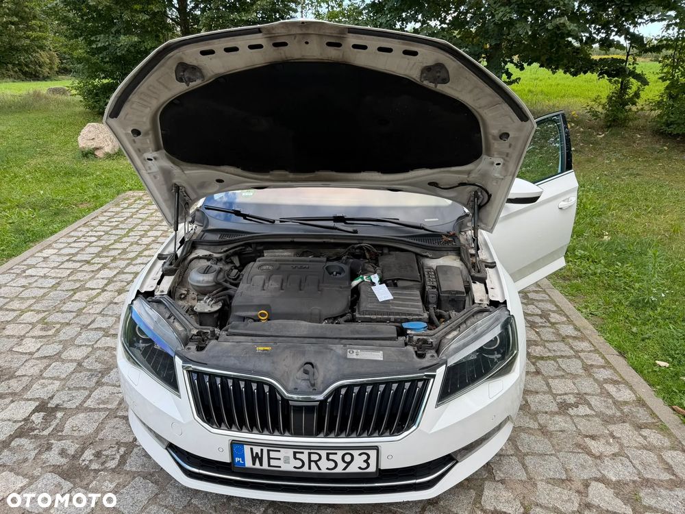 Skoda Superb 2.0 TDI Ambition DSG - 9