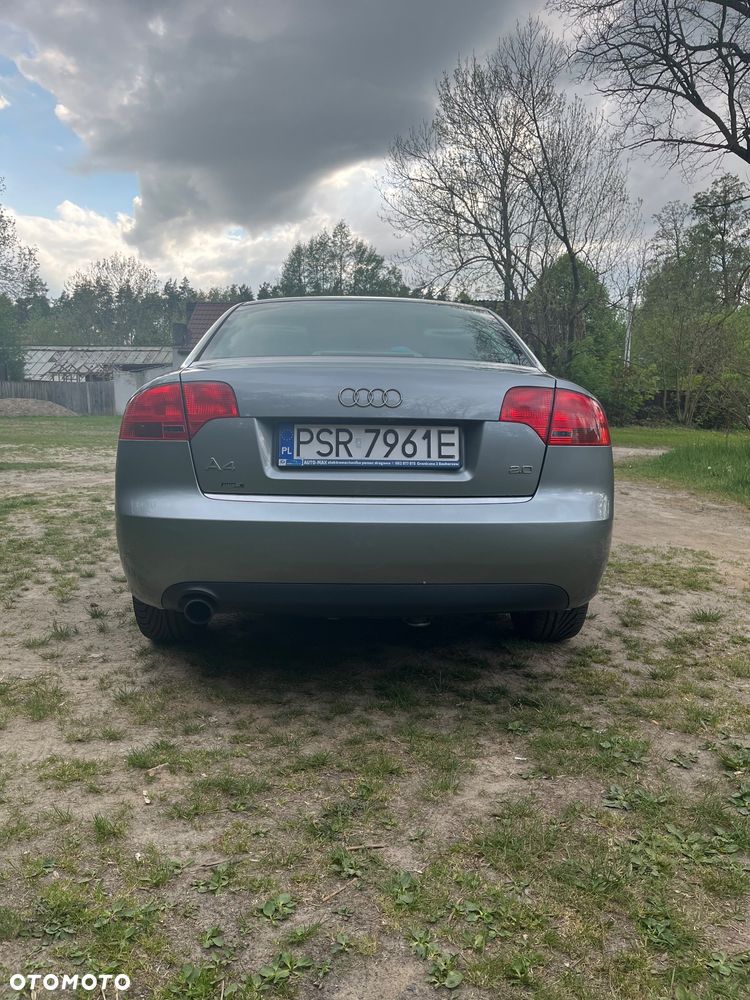 Audi A4 Limousine - 6
