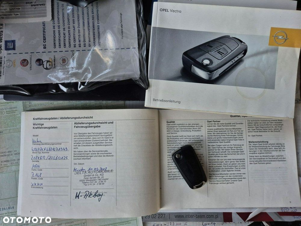 Opel Vectra 1.8 Cosmo plus - 32