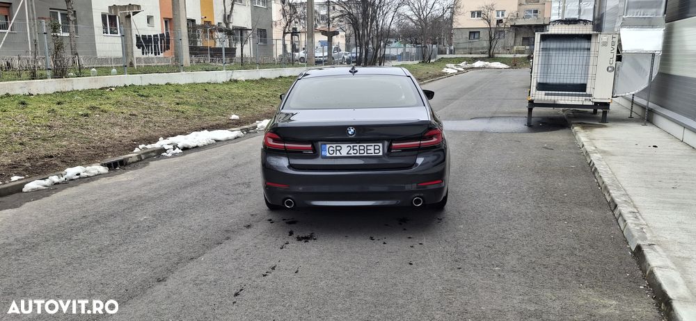 BMW Seria 5 520d Aut. - 9