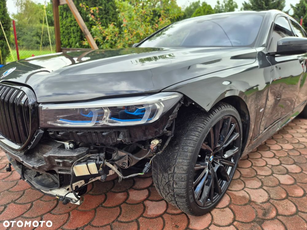 BMW Seria 7 740d xDrive mHEV sport - 11