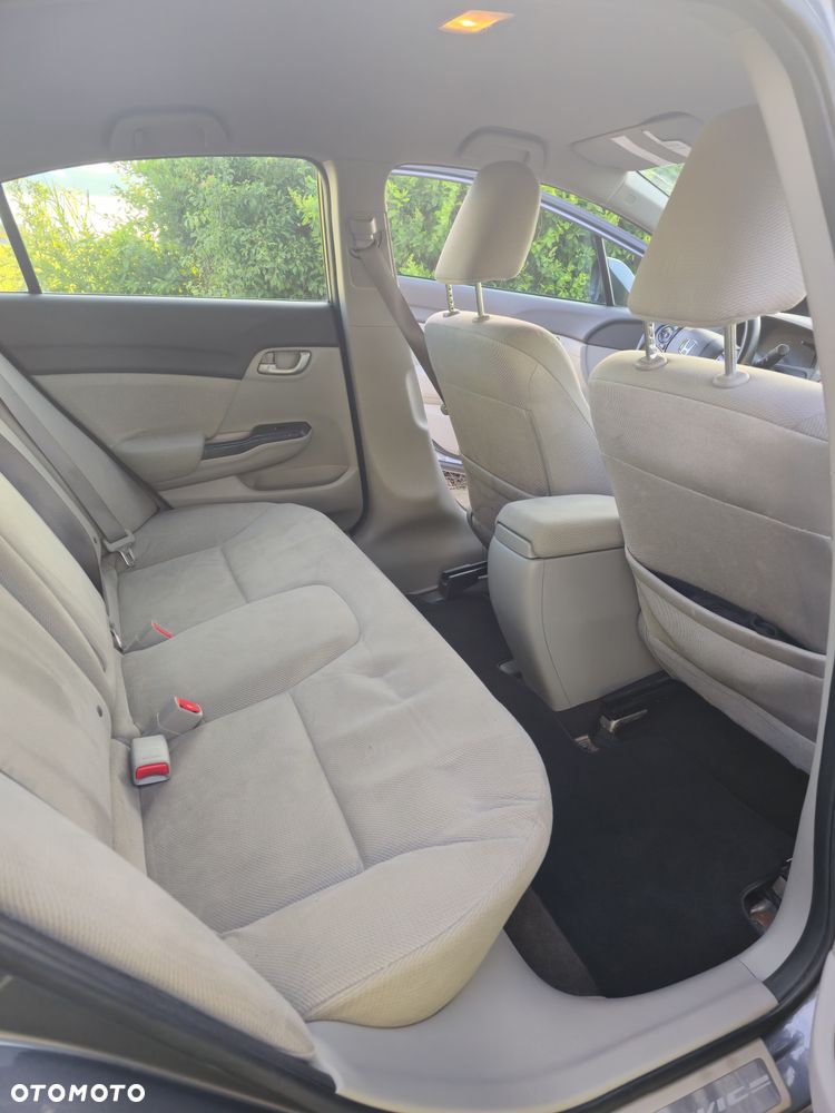 Honda Civic 1.8 Comfort - 8