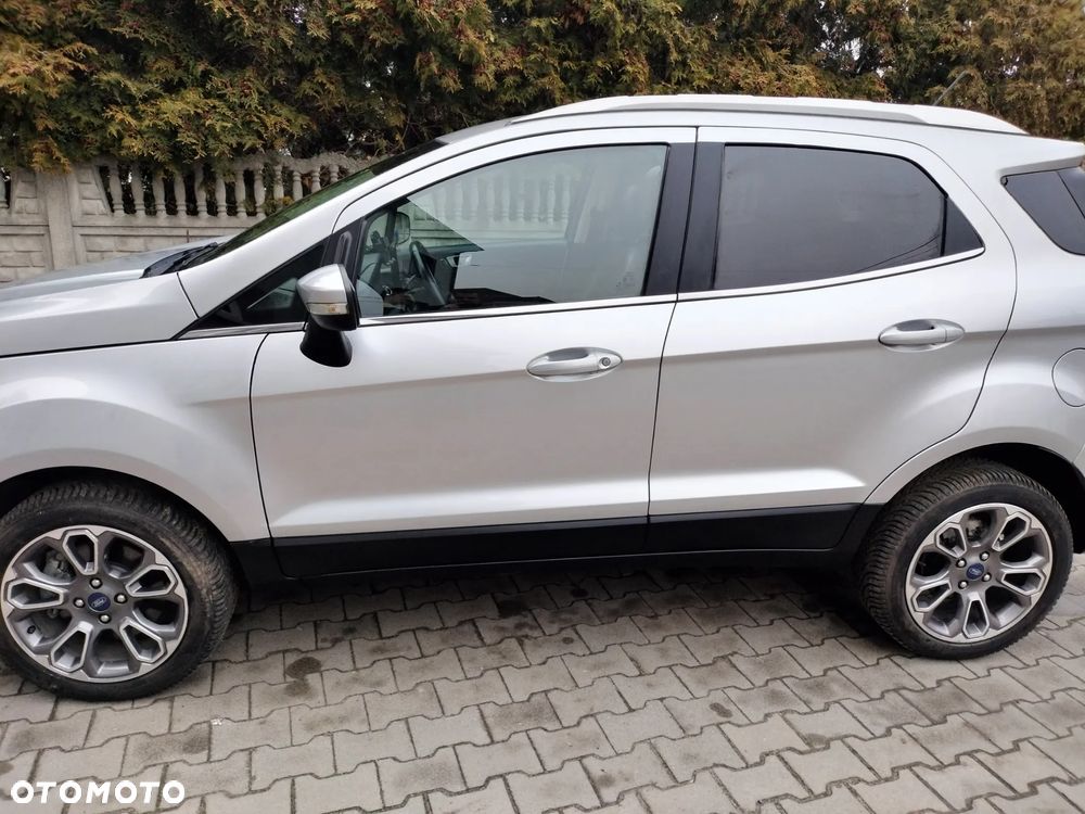 Ford EcoSport - 10