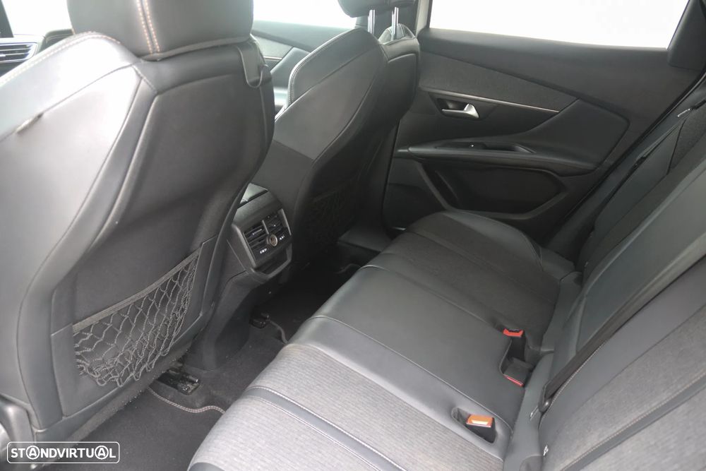 Peugeot 3008 1.5 BlueHDi GT Line EAT8 - 30