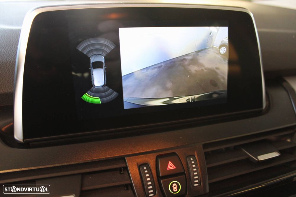 BMW 225xe Active Tourer Advantage - 13