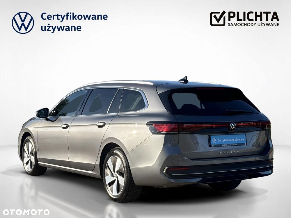 Volkswagen Passat Variant 1.5 TSI ACT mHEV Business DSG - 4