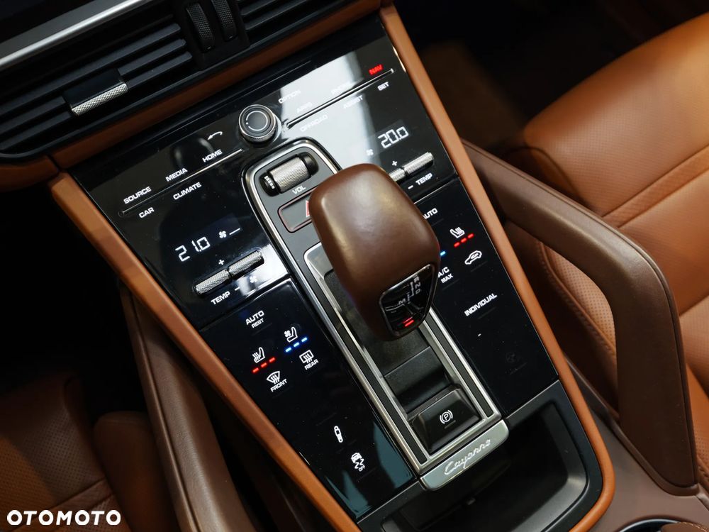 Porsche Cayenne E-Hybrid Platinum Edition - 25