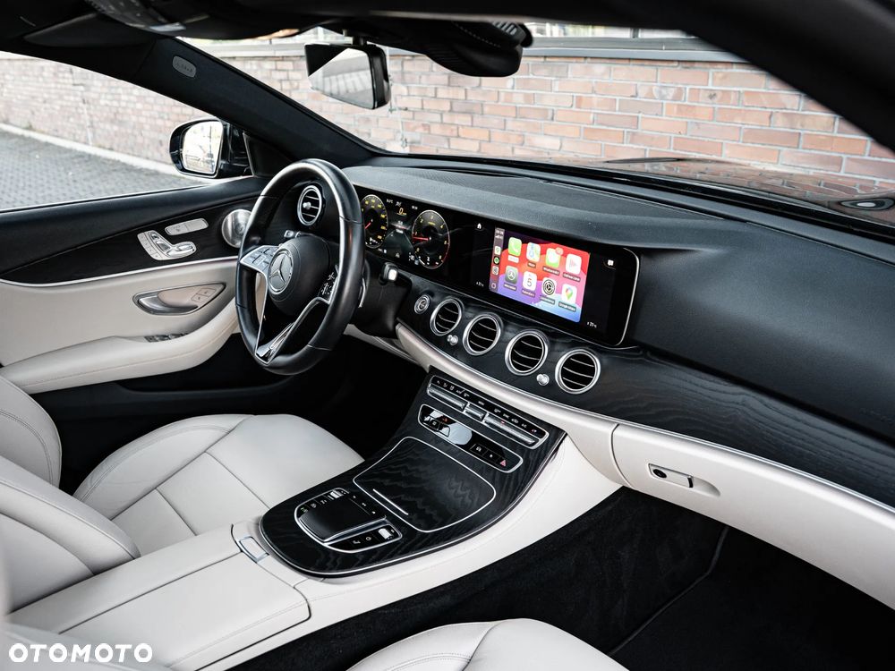Mercedes-Benz Klasa E 220 d T 9G-TRONIC Exclusive - 24
