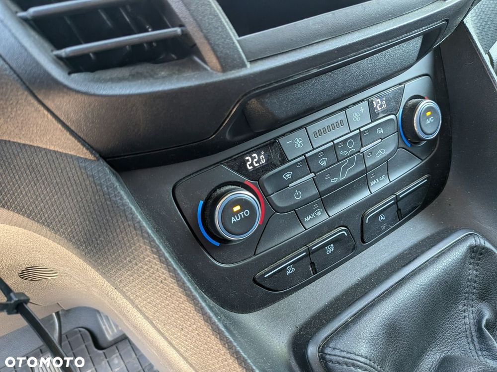 Ford Transit Connect - 14